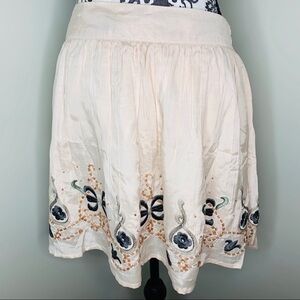 NWOT Willow & Clay Embroidered Skirt